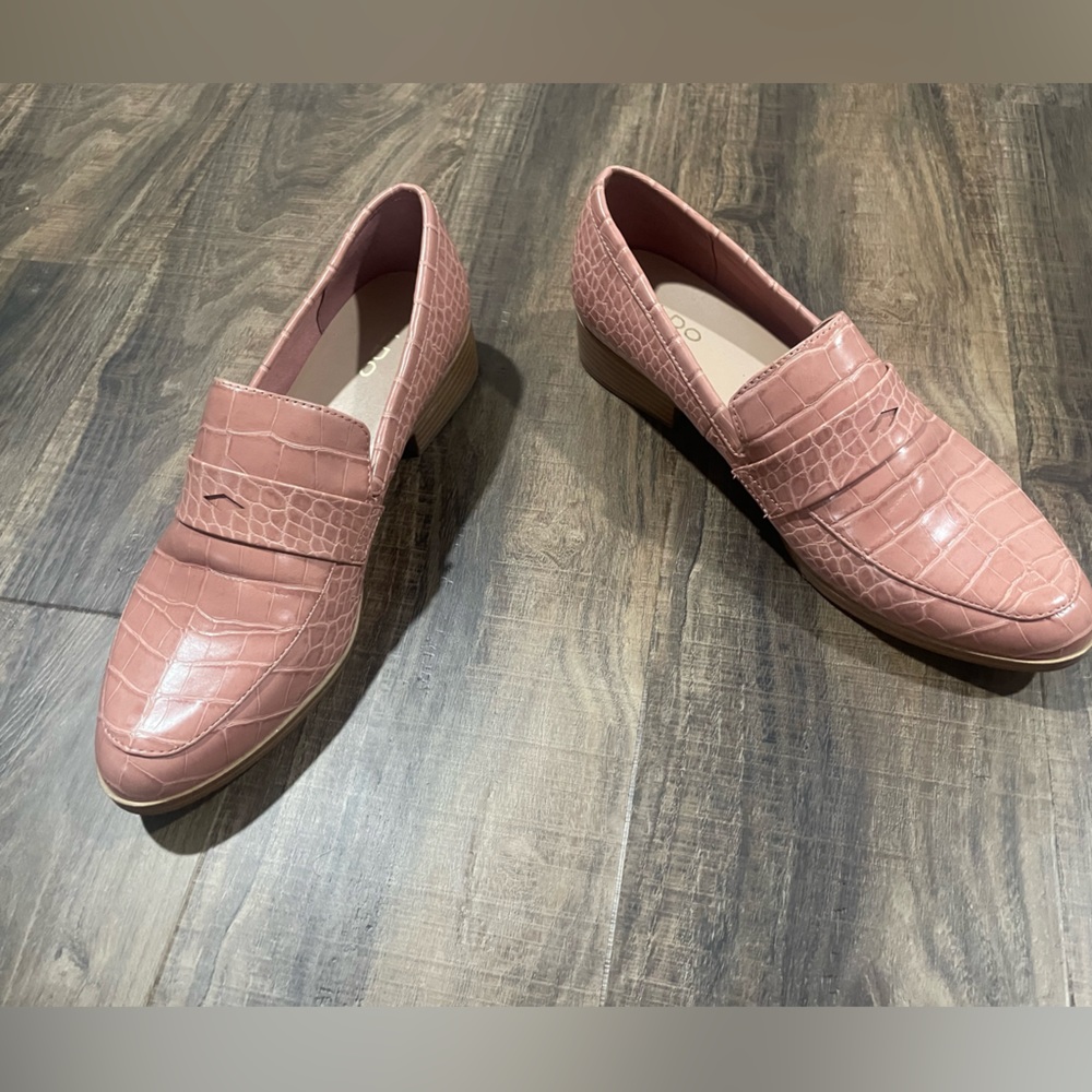 Light Pink - Aldo - Crocodile Print